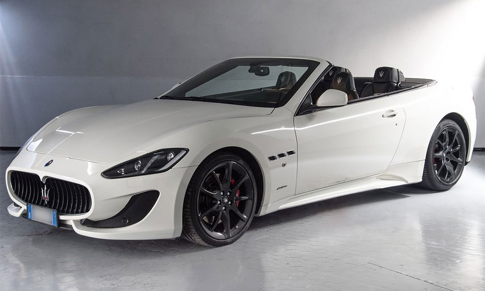 passion4travel_noleggio_auto_lusso_maserati_grancabrio_2023_1